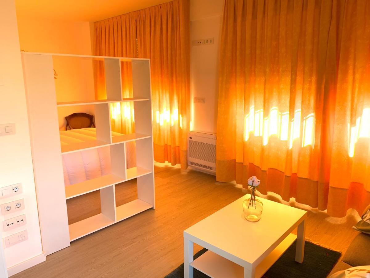 Apartamentos Sanjuan Порріньйо Екстер'єр фото