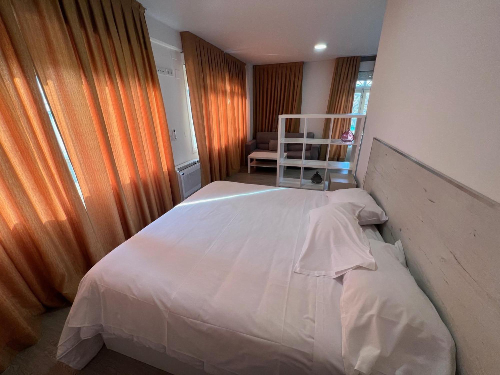 Apartamentos Sanjuan Порріньйо Екстер'єр фото